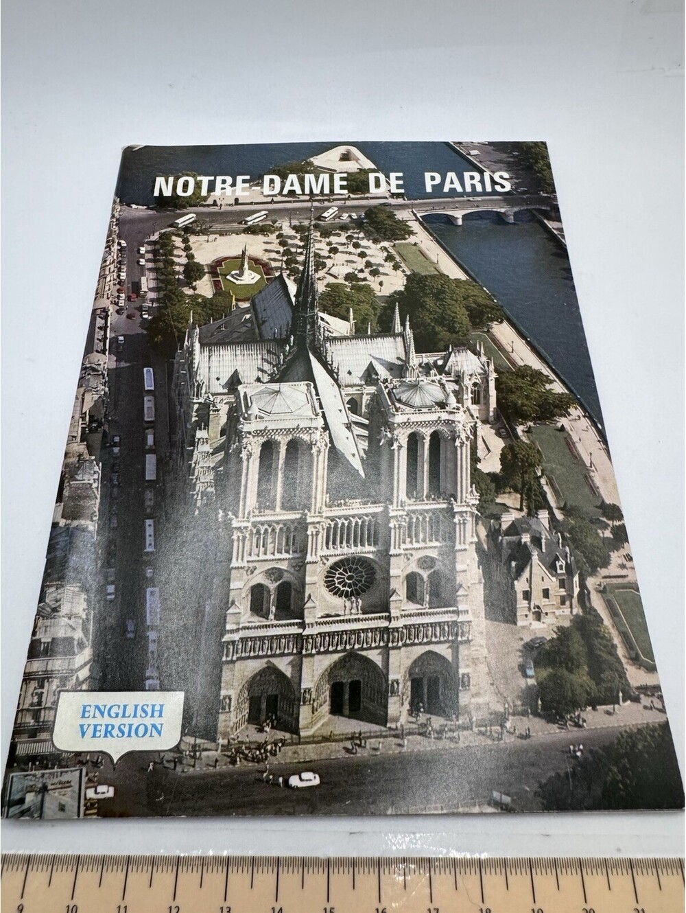 Notre-Dame De Paris, Guide Descriptif By Bernard Mahieu , Booklet in English
